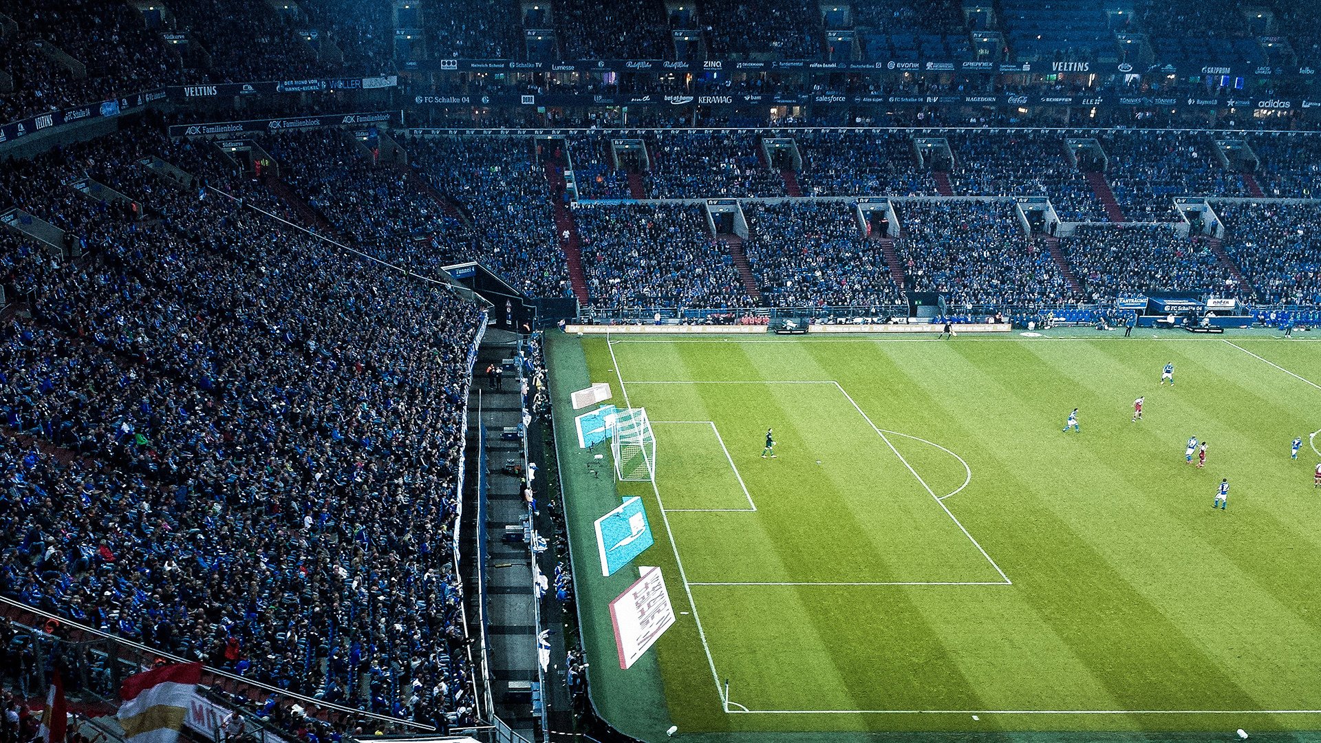 开云平台-双线翻盘之夜，切尔西的绝地反击与C罗的世纪入球